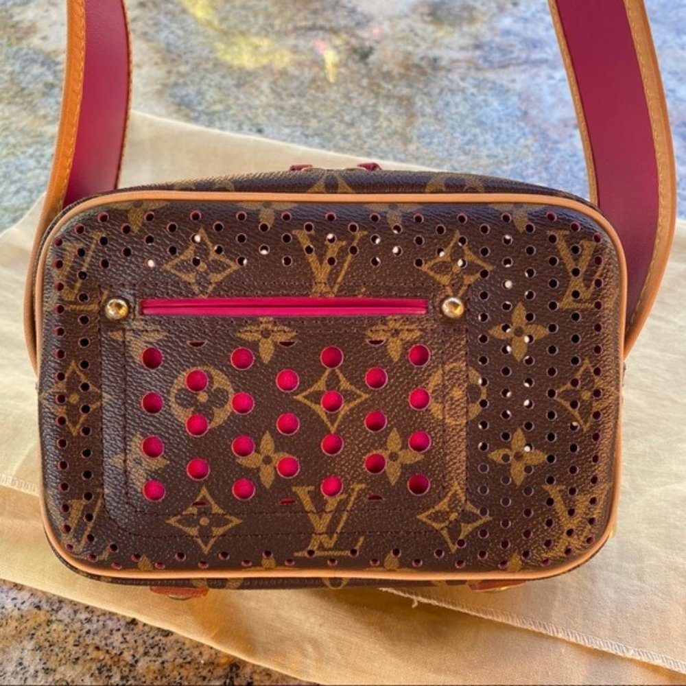 SOLD Louis Vuitton RARE Limited Edition Perforated Mini Trocadero Shoulder Bag - Picture 4 of 16